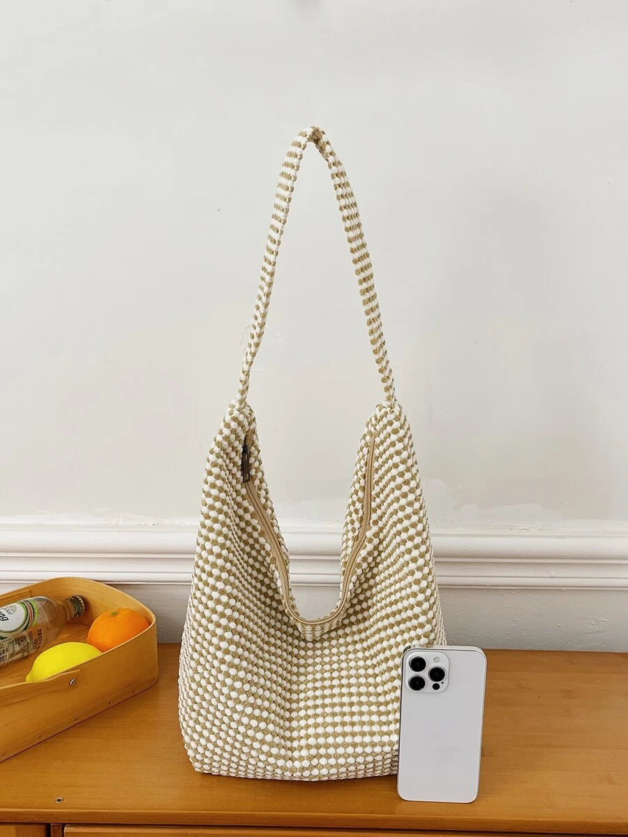 Bolsa de Tecido com Estampa Geométrica e Alças Trançadas