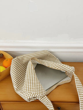 Bolsa de Tecido com Estampa Geométrica e Alças Trançadas