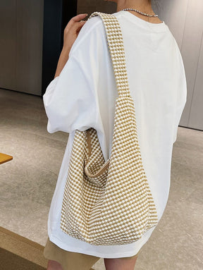 Bolsa de Tecido com Estampa Geométrica e Alças Trançadas