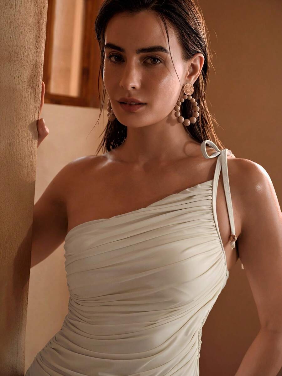 Maiô Pure Elegance One-Shoulder